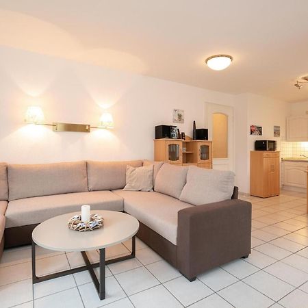 Haus Pegasus App 2 Apartment Scharbeutz Bagian luar foto
