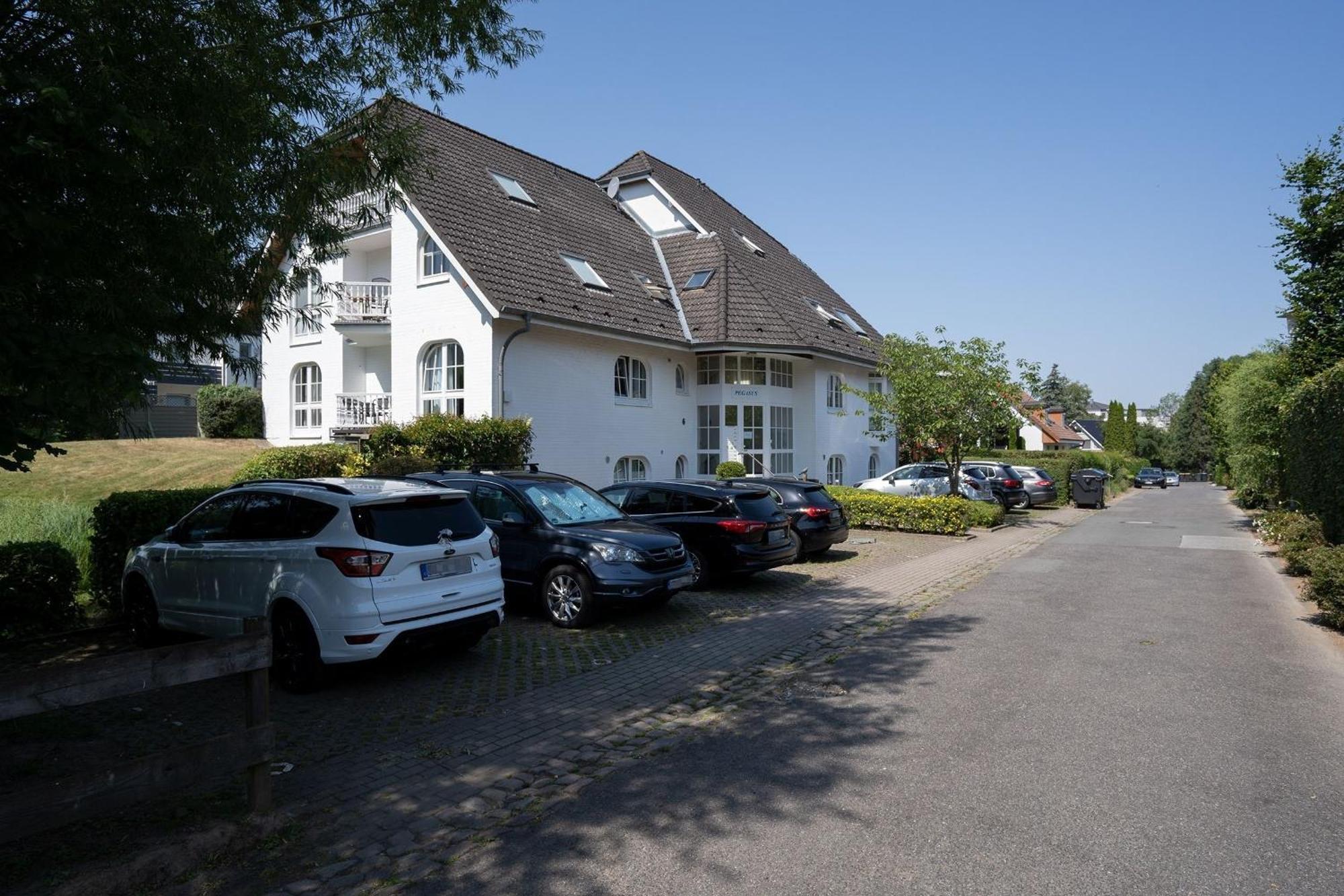 Haus Pegasus App 2 Apartment Scharbeutz Bagian luar foto