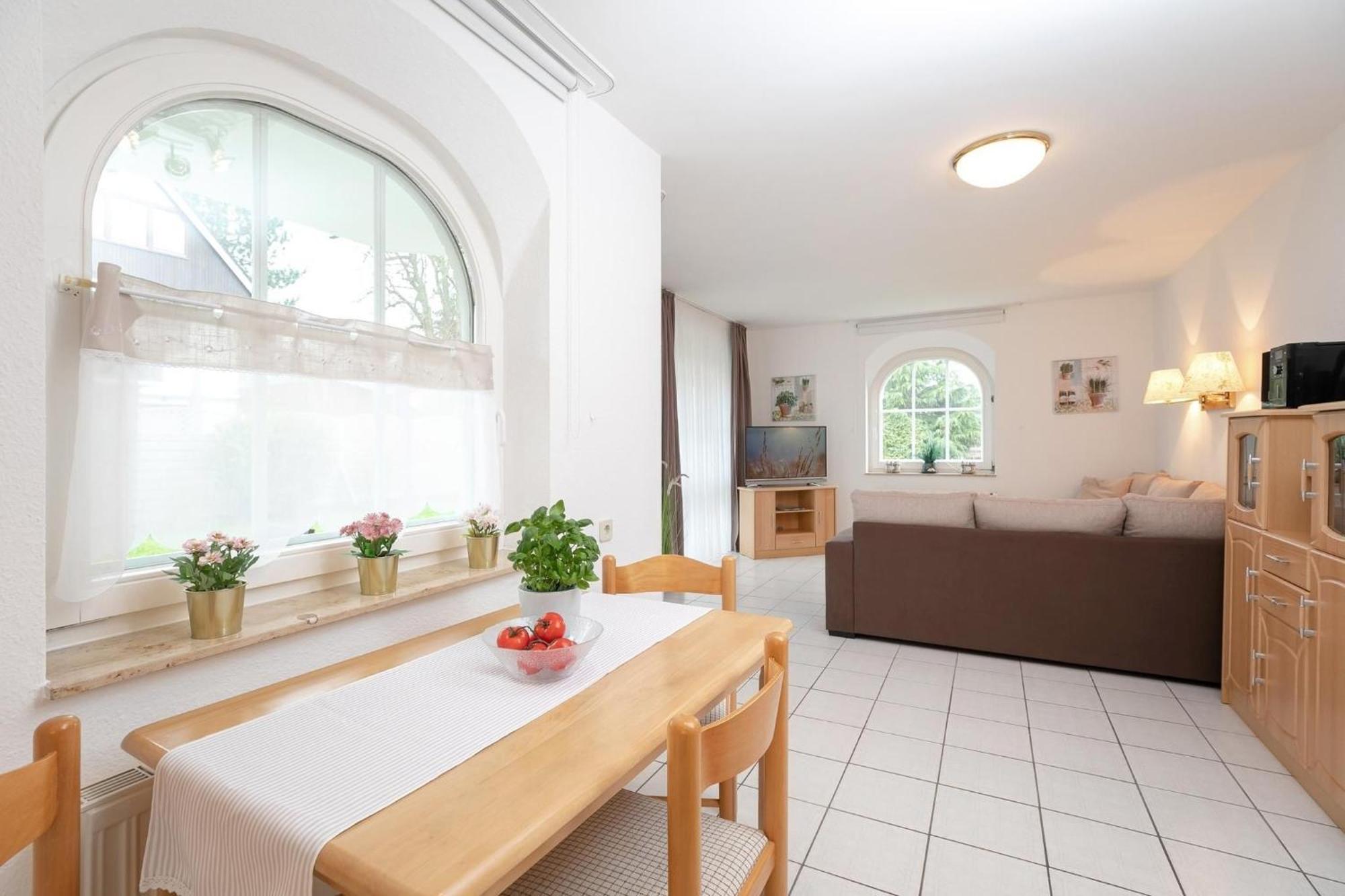 Haus Pegasus App 2 Apartment Scharbeutz Bagian luar foto