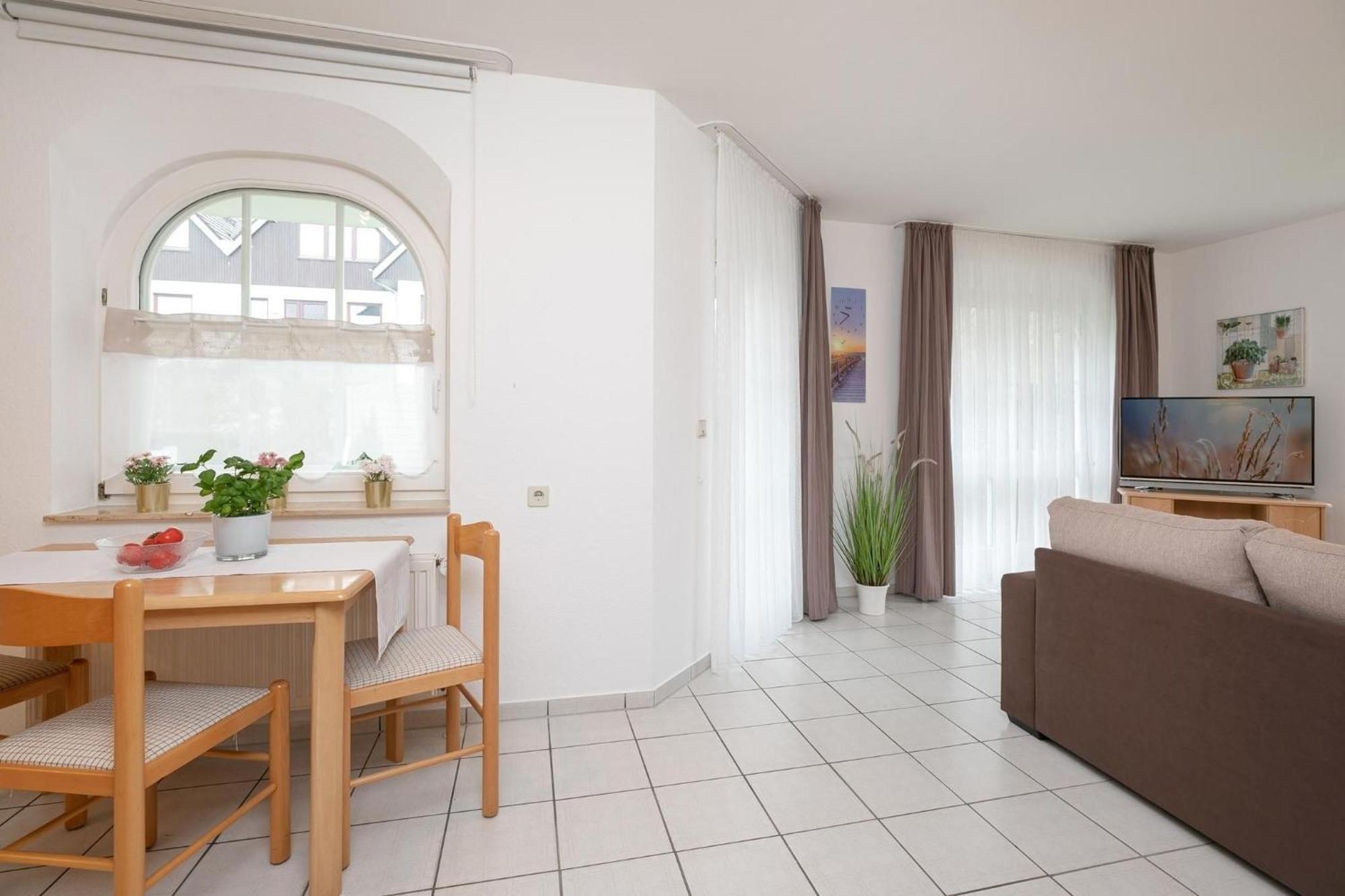 Haus Pegasus App 2 Apartment Scharbeutz Bagian luar foto