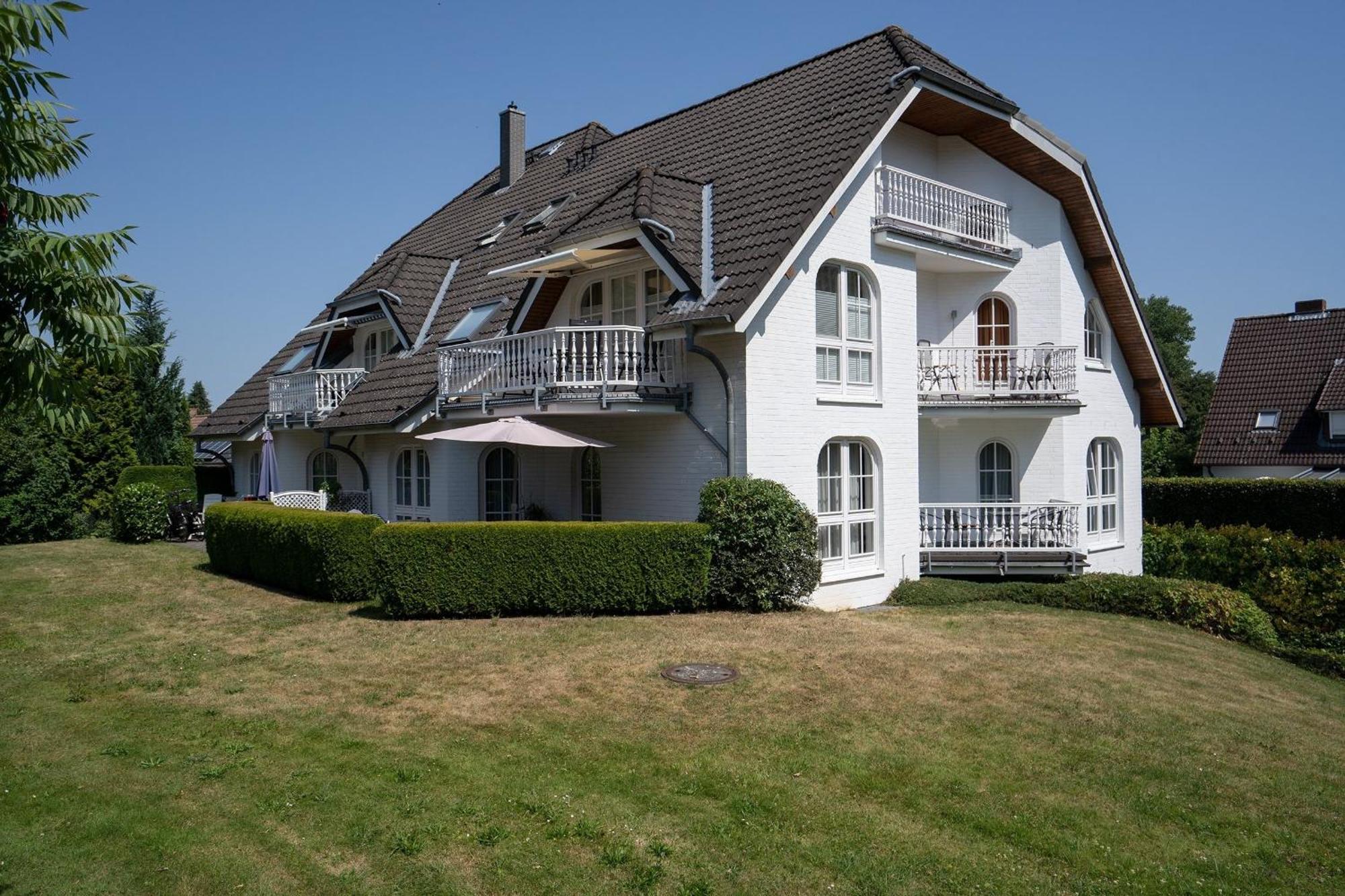 Haus Pegasus App 2 Apartment Scharbeutz Bagian luar foto