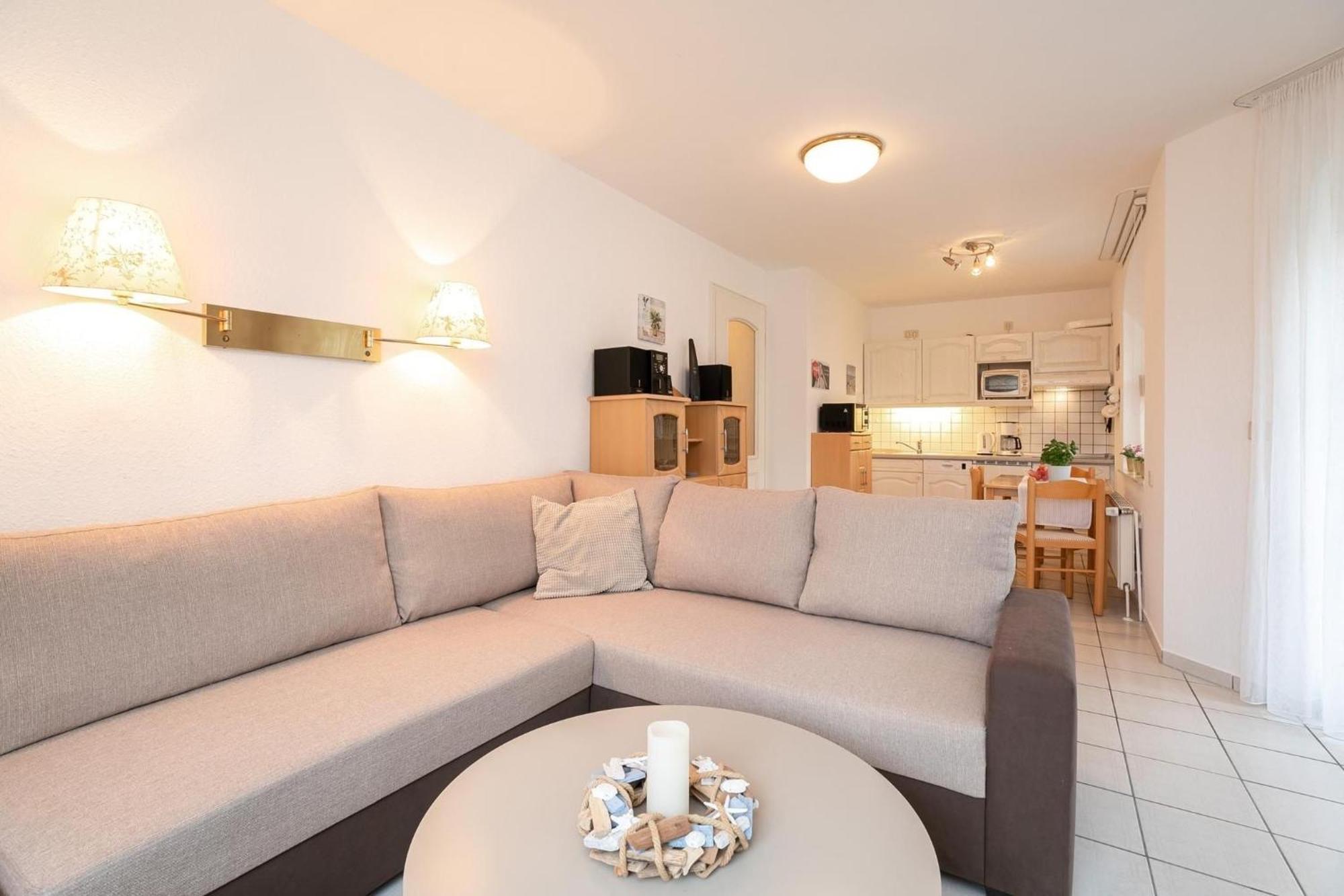 Haus Pegasus App 2 Apartment Scharbeutz Bagian luar foto